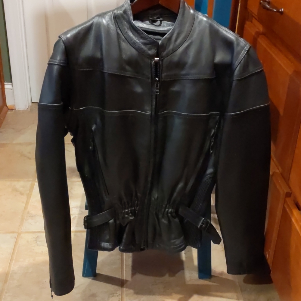Women's genuine leather motorcycle jacket